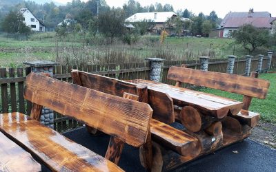 „ Poseďme si spolu „